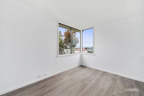 Property photo of 1 Yaralla Place Berriedale TAS 7011