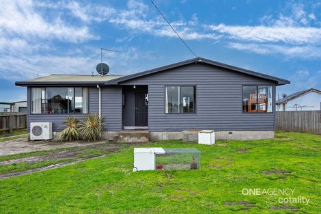 Property photo of 14 Hanson Court Smithton TAS 7330