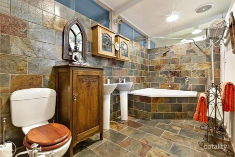 Property photo of 92 Old Eltham Road Lower Plenty VIC 3093