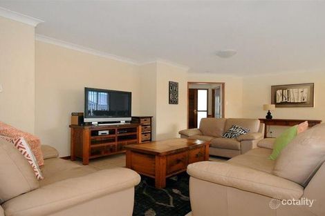 Property photo of 28 Hinchliffe Drive Kearneys Spring QLD 4350