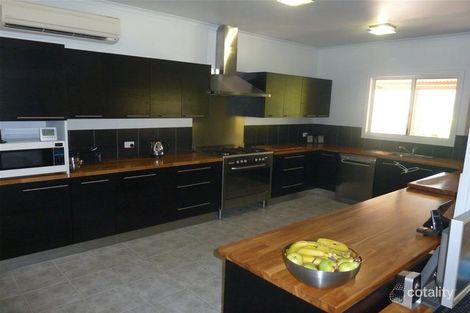 61 Radley Dr, Baynton, WA 6714