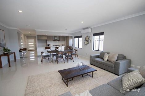 Property photo of 17 Burnham Road Hilbert WA 6112