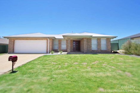Property photo of 15 Melaleuca Drive Forest Hill NSW 2651