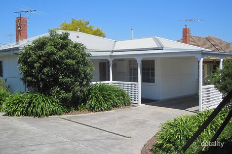 11 Mccurdy Rd, Herne Hill, VIC 3218