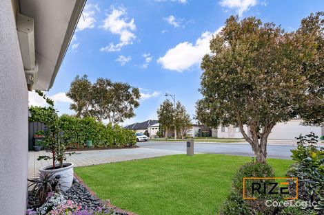 Property photo of 16 Ausfeld Street Banksia Grove WA 6031