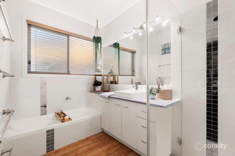 Property photo of 12 Warrington Crescent Wattle Glen VIC 3096