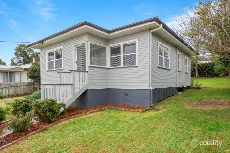 Property photo of 17 Geoffrey Street Mount Lofty QLD 4350