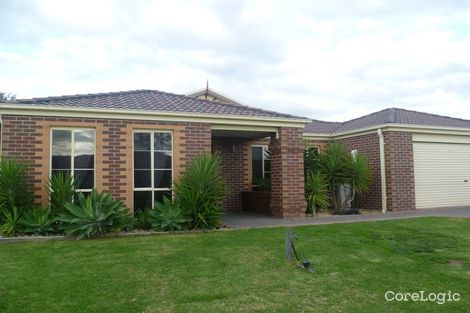 Property photo of 6 Blainroe Crescent Cranbourne VIC 3977