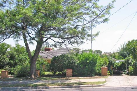 14 Valley Cres, Glenroy, VIC 3046