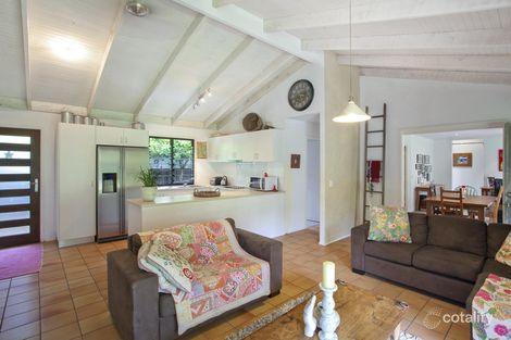 6 Sleepy Hollow Dr, Noosa Heads, QLD 4567