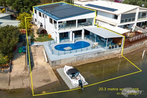 Property photo of 19 Perry Place Biggera Waters QLD 4216