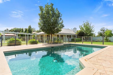 Property photo of 3 Rosedale Grove Frankston South VIC 3199