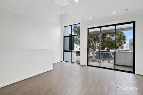 Property photo of 4 Quarter Circuit Springvale VIC 3171