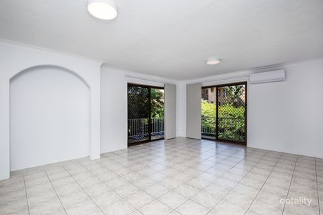 4/34 Imperial Pde, Labrador, QLD 4215