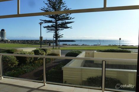 Property photo of 2/5 North Esplanade Glenelg North SA 5045