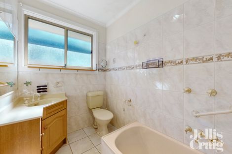 Property photo of 14 Magnolia Avenue Bentleigh East VIC 3165