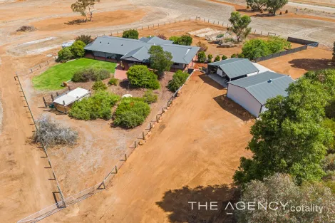 Property photo of 2 Magnolia Close Bakers Hill WA 6562