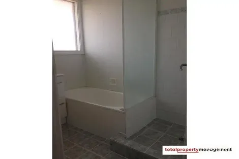 Property photo of 4 Cheeke Place Latham ACT 2615