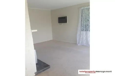 Property photo of 4 Cheeke Place Latham ACT 2615