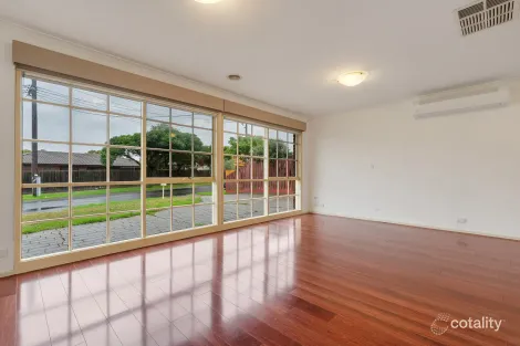 Property photo of 2 Rokeby Crescent Craigieburn VIC 3064