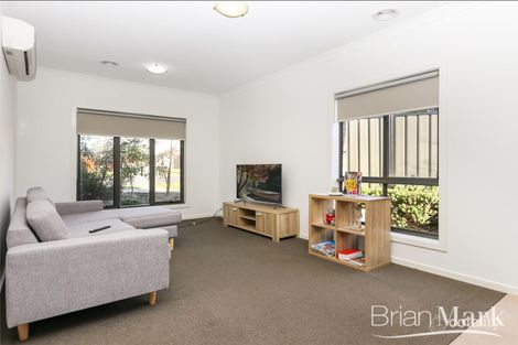 Property photo of 43 Tableland Road Tarneit VIC 3029