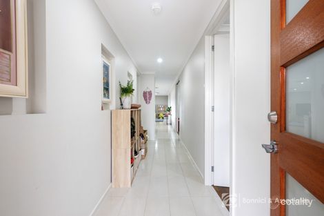 Property photo of 21 Gurney Crescent Wodonga VIC 3690