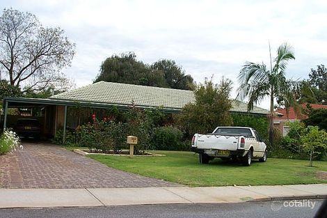 5 Pembury Rd, Thornlie, WA 6108