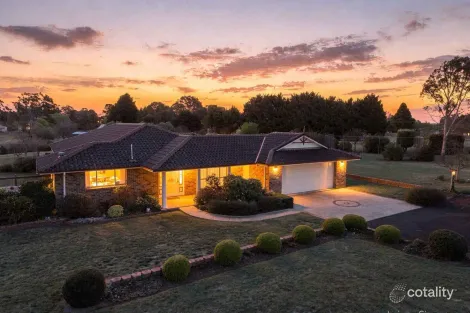 Property photo of 8 Elm Street Guyra NSW 2365