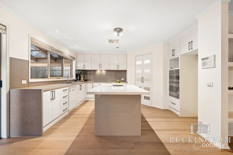 Property photo of 20 Patrick Close Greensborough VIC 3088