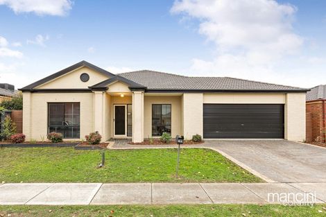 28 La Coruna Gdns, Point Cook, VIC 3030