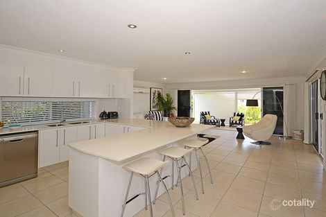 Property photo of 17 Lady Nelson Drive Eli Waters QLD 4655