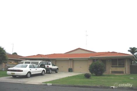 Property photo of 2/12 Christian Crescent Forster NSW 2428