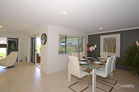 Property photo of 17 Lady Nelson Drive Eli Waters QLD 4655