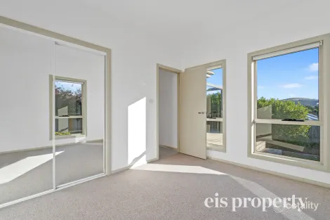 Property photo of 12 Alfreds Garden Kingston TAS 7050