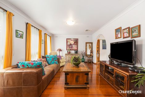 Property photo of 118 King Arthur Drive Glen Waverley VIC 3150