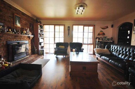 Property photo of 87 Lesdon Avenue Cranbourne VIC 3977