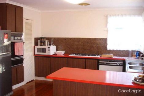 Property photo of 30 Templewood Avenue Noble Park North VIC 3174