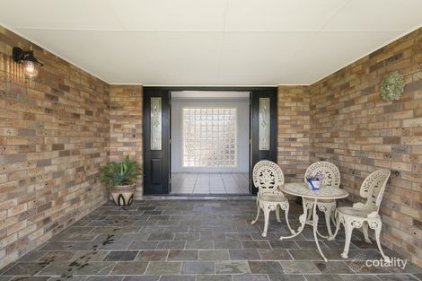 Property photo of 25 Amber Grove Bolwarra Heights NSW 2320