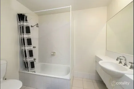 Property photo of 3/65 Wedd Street Spring Hill QLD 4000