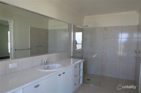 Property photo of 36 Beetson Drive Roma QLD 4455