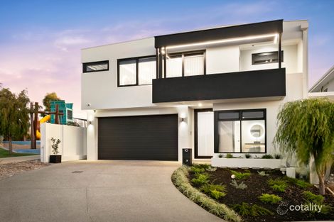 10 Briton Pl, North Coogee, WA 6163