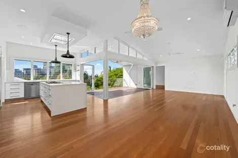 Property photo of 30 Ruth Street Highgate Hill QLD 4101