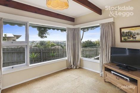Property photo of 15 Cara Road Highton VIC 3216