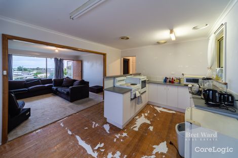 Property photo of 34 Bogong Street Lakes Entrance VIC 3909