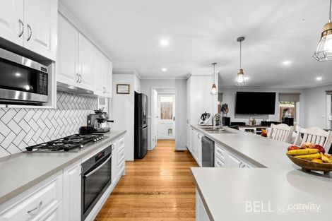 Property photo of 23 Aileen Avenue Montrose VIC 3765