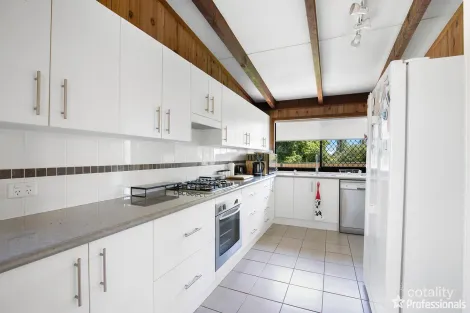 Property photo of 1 Bishop Crescent Armidale NSW 2350