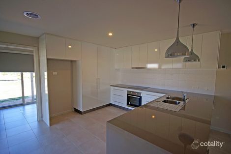 Property photo of 10 Borland Circuit Wodonga VIC 3690