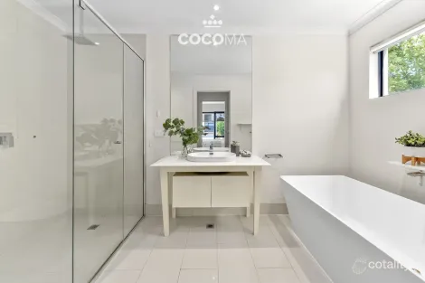 Property photo of 11 Bombala Street Springvale VIC 3171