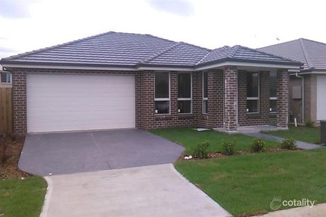 Property photo of 30 Callinan Crescent Bardia NSW 2565