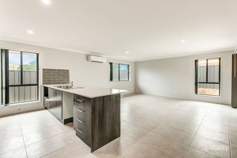 Property photo of 9 Stanhope Crescent Wadalba NSW 2259